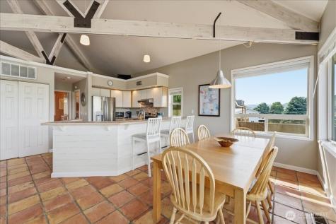 101 Stormy Mountain Way Chelan WA 98816