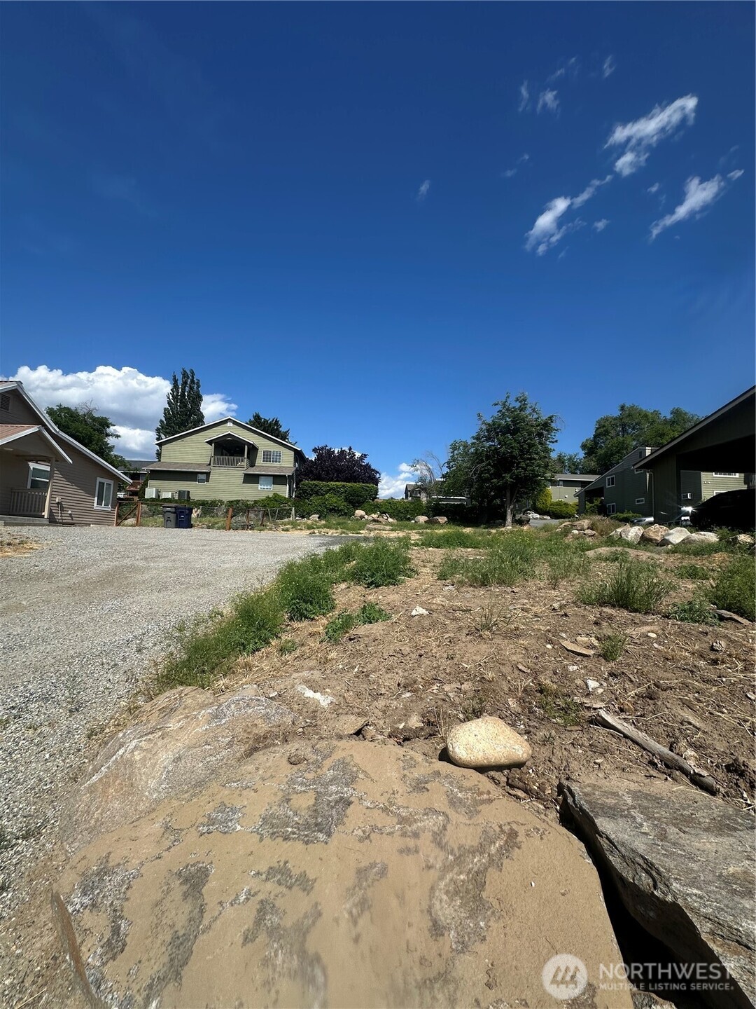1007 N Baker Avenue East Wenatchee WA 98802