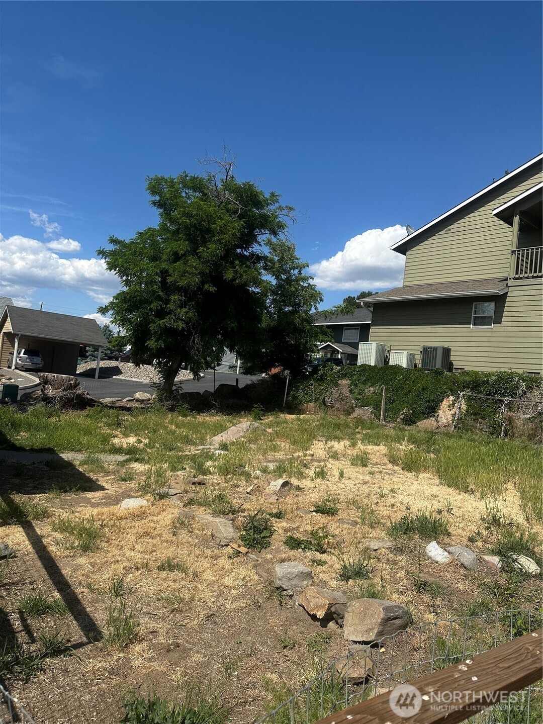 1007 N Baker Avenue East Wenatchee WA 98802
