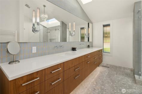 4628 Forest Avenue SE Mercer Island WA 98040