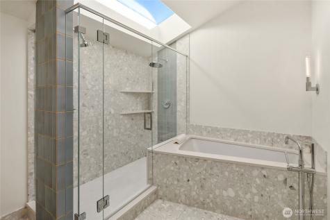 4628 Forest Avenue SE Mercer Island WA 98040