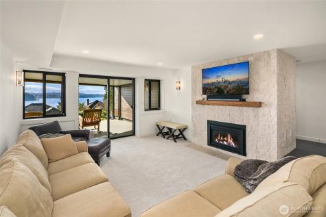 4628 Forest Avenue SE Mercer Island WA 98040
