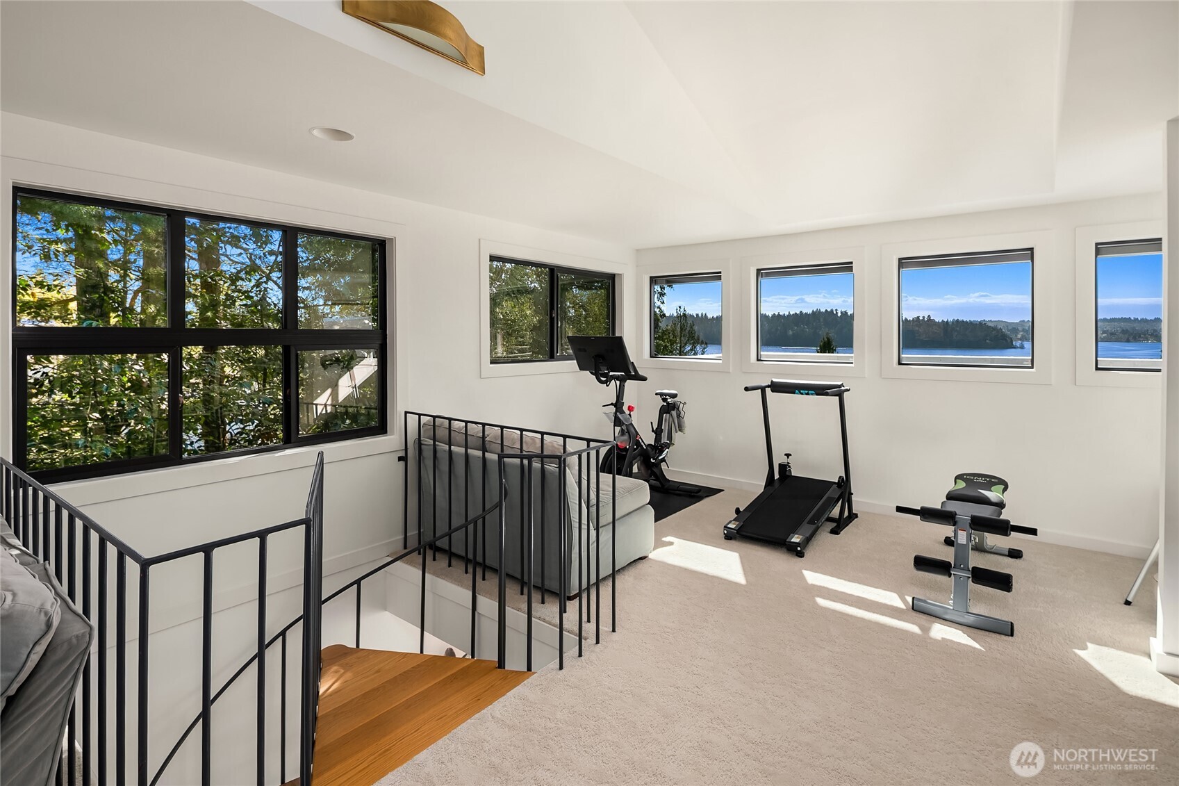 4628 Forest Avenue SE Mercer Island WA 98040