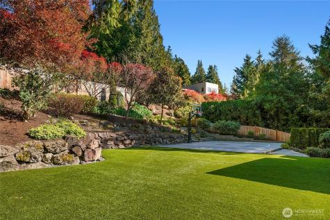 4628 Forest Avenue SE Mercer Island WA 98040