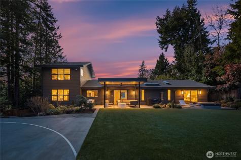 4628 Forest Avenue SE Mercer Island WA 98040