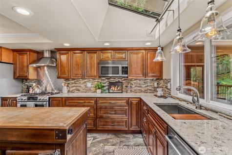 10554 NE 150th Court Bothell WA 98011