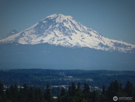 4229 252ND Kent WA 98032