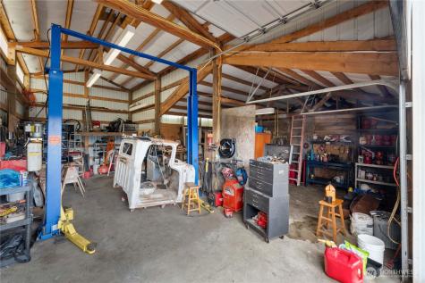 14435 Vail Cut Off Road SE Rainier WA 98576