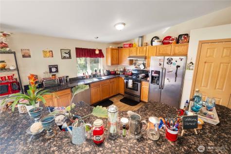 14435 Vail Cut Off Road SE Rainier WA 98576