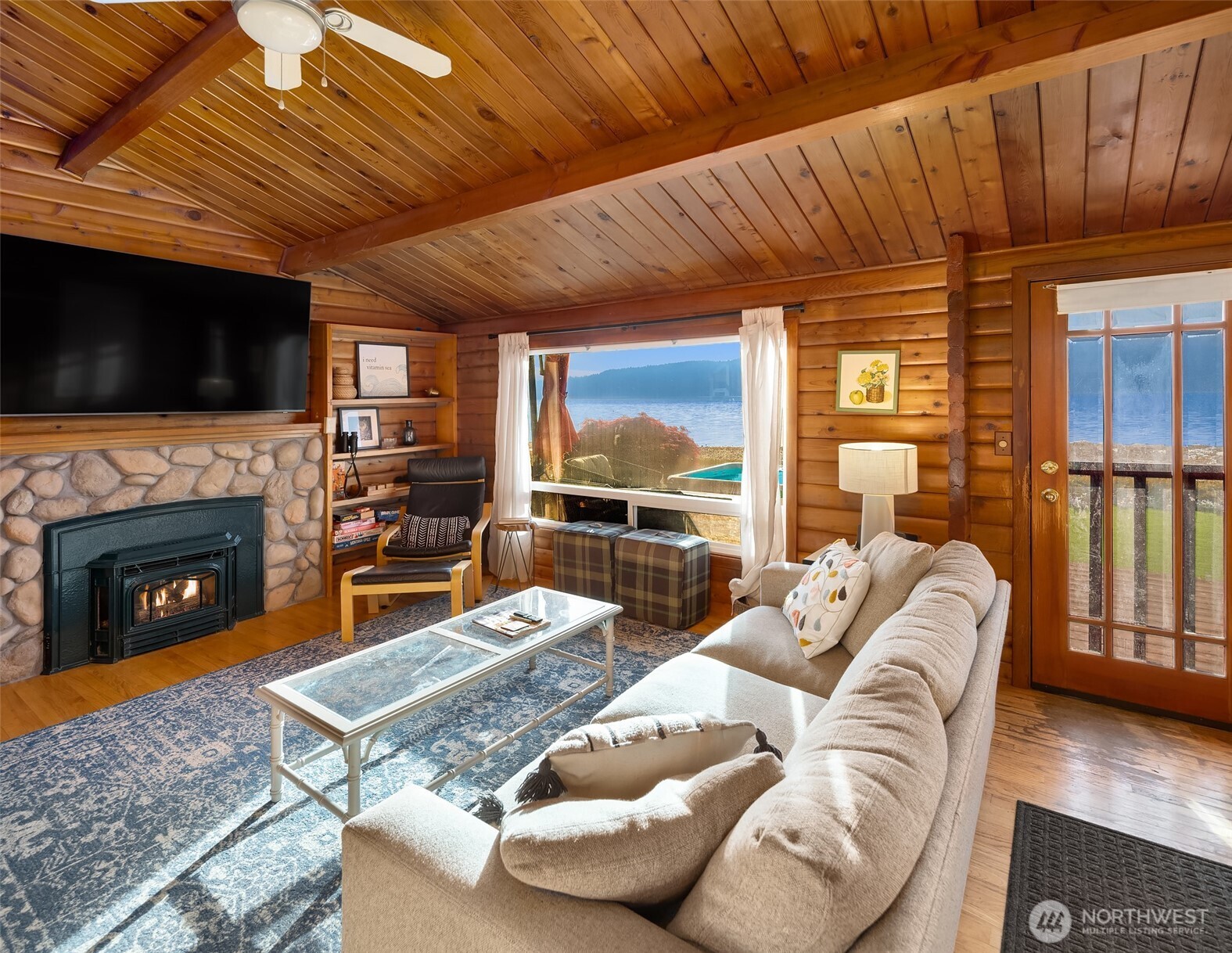 26190 N Highway 101 Hoodsport WA 98548