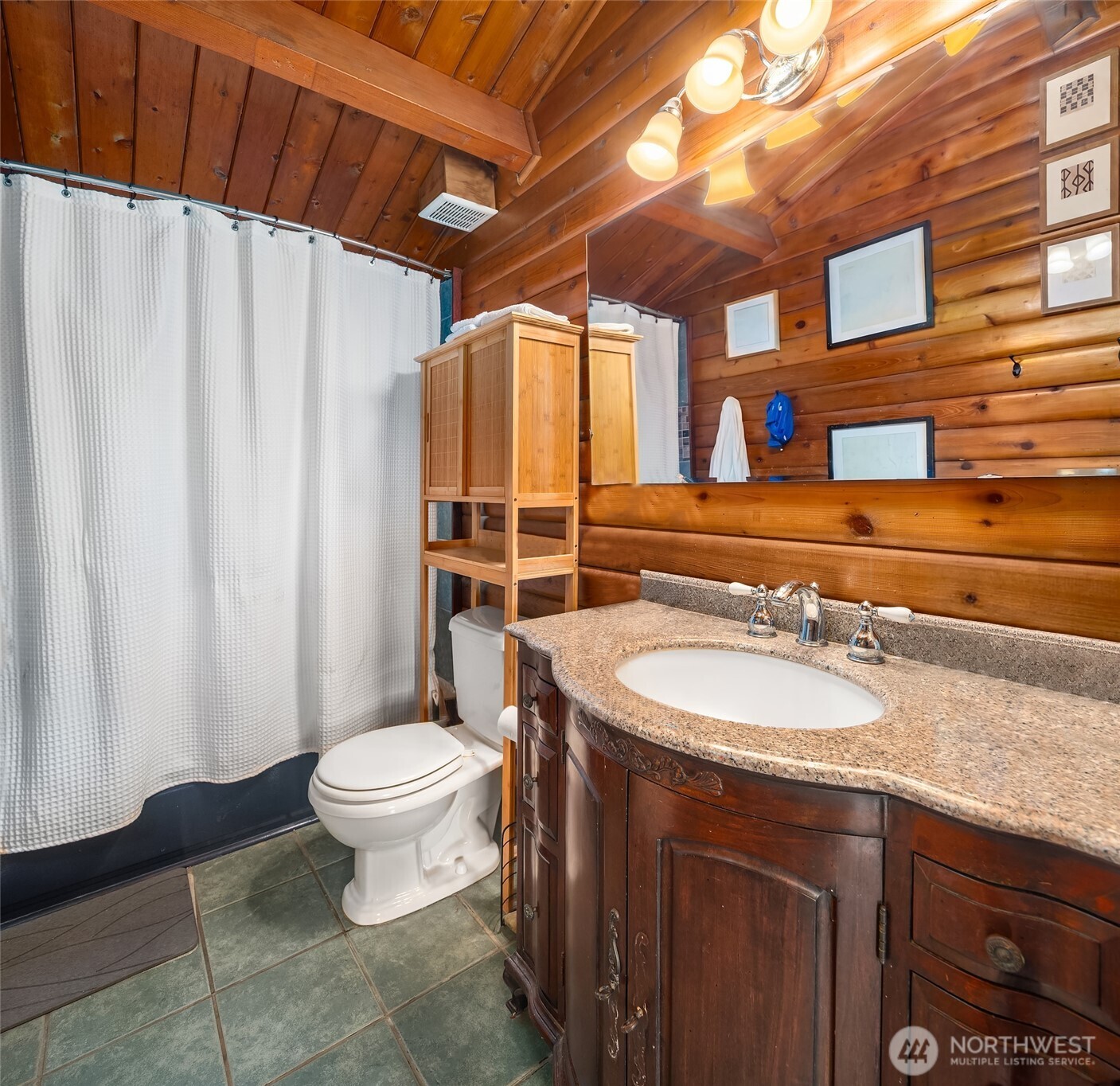 26190 N Highway 101 Hoodsport WA 98548