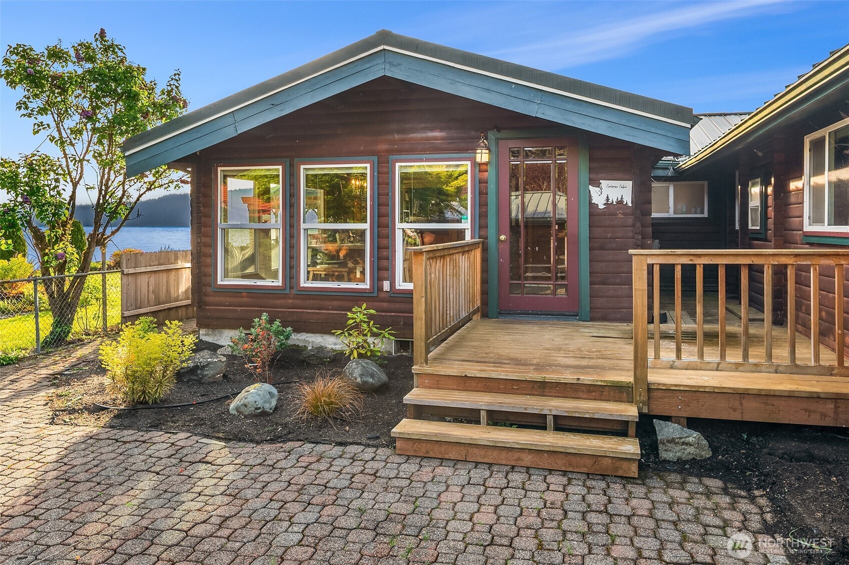 26190 N Highway 101 Hoodsport WA 98548