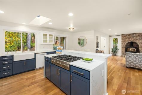 24628 Hillbend Lane NE Kingston WA 98346