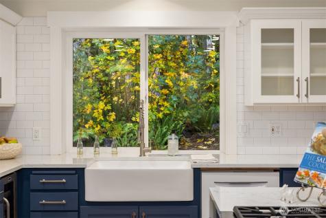 24628 Hillbend Lane NE Kingston WA 98346