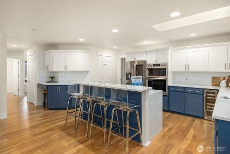 24628 Hillbend Lane NE Kingston WA 98346