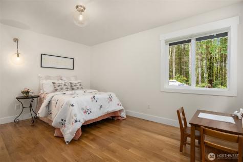 24628 Hillbend Lane NE Kingston WA 98346
