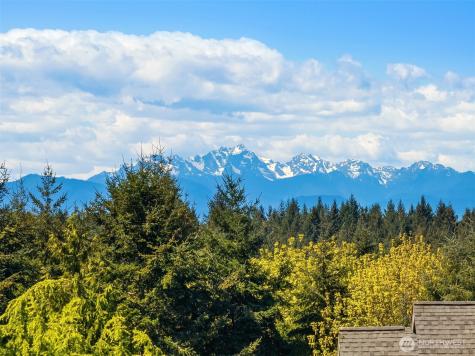 24628 Hillbend Lane NE Kingston WA 98346