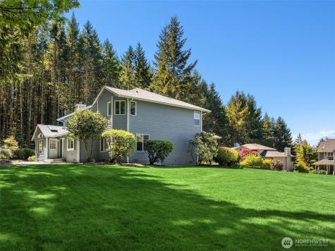 24628 Hillbend Lane NE Kingston WA 98346