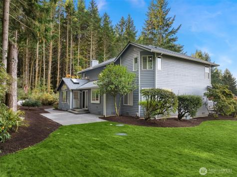 24628 Hillbend Lane NE Kingston WA 98346