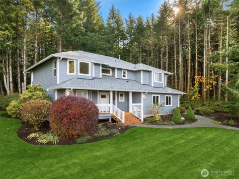 24628 Hillbend Lane NE Kingston WA 98346