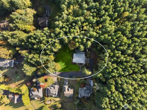 24628 Hillbend Lane NE Kingston WA 98346