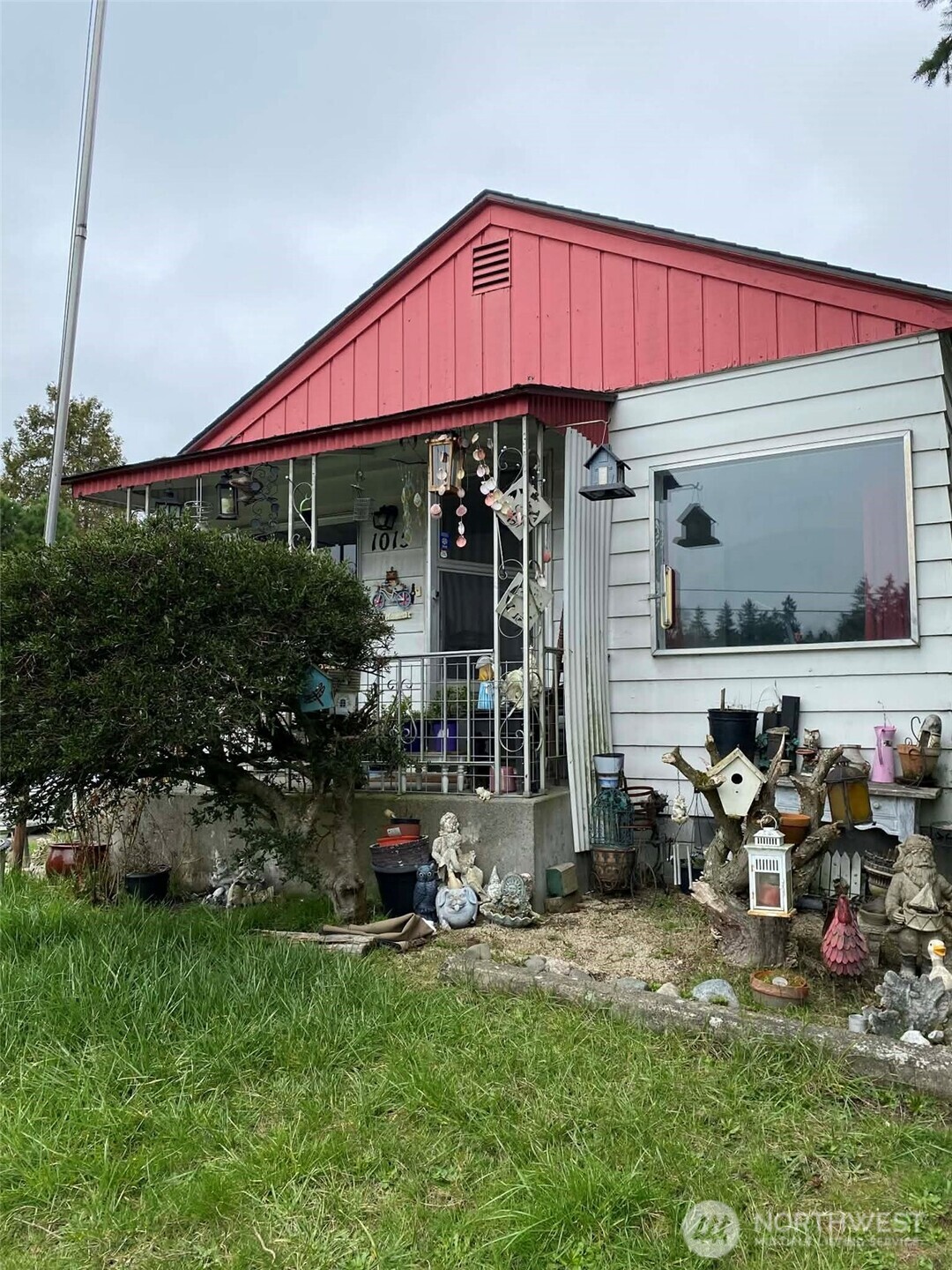 1015 W Highway 101 Port Angeles WA 98363