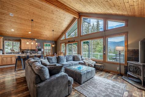 15431 Cedar Brae Road Leavenworth WA 98826