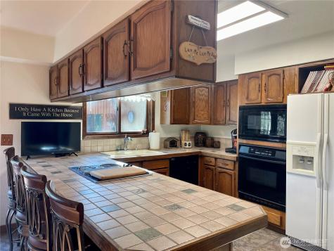 14 Hahn Road Omak WA 98841