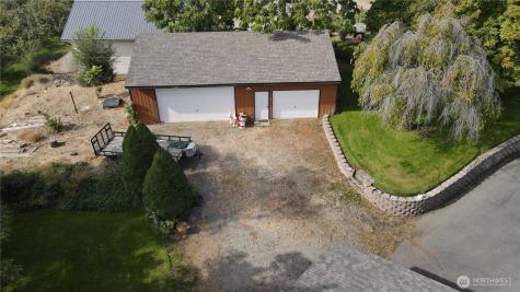 14 Hahn Road Omak WA 98841