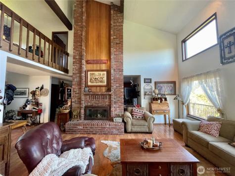 14 Hahn Road Omak WA 98841