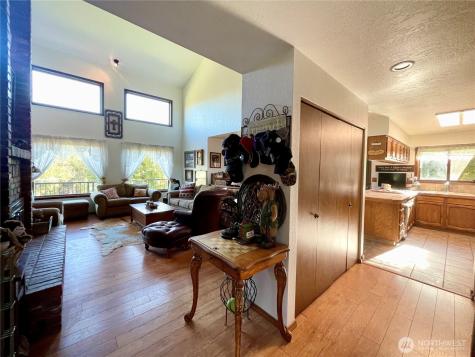 14 Hahn Road Omak WA 98841