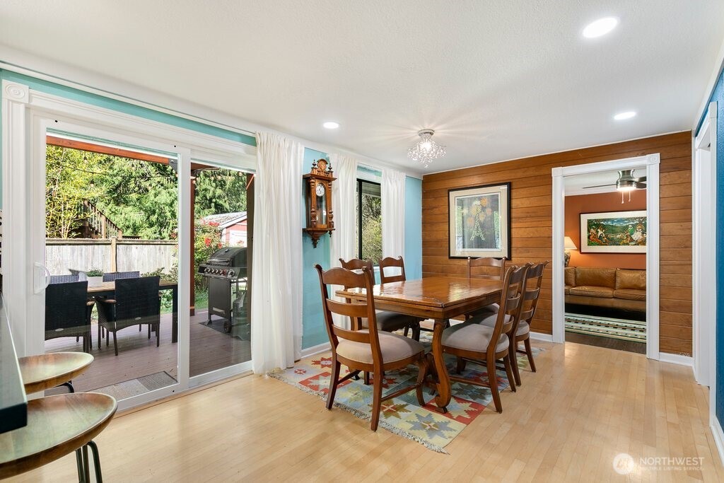 16533 34th Avenue NE Lake Forest Park WA 98155