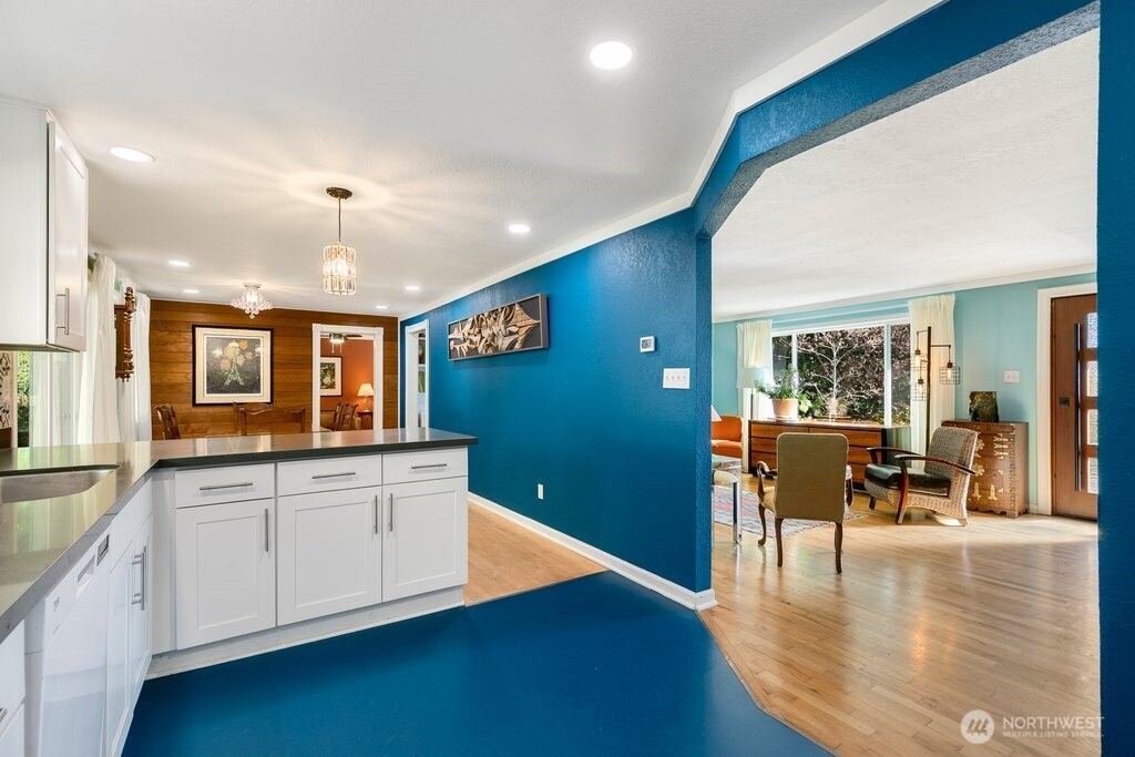 16533 34th Avenue NE Lake Forest Park WA 98155