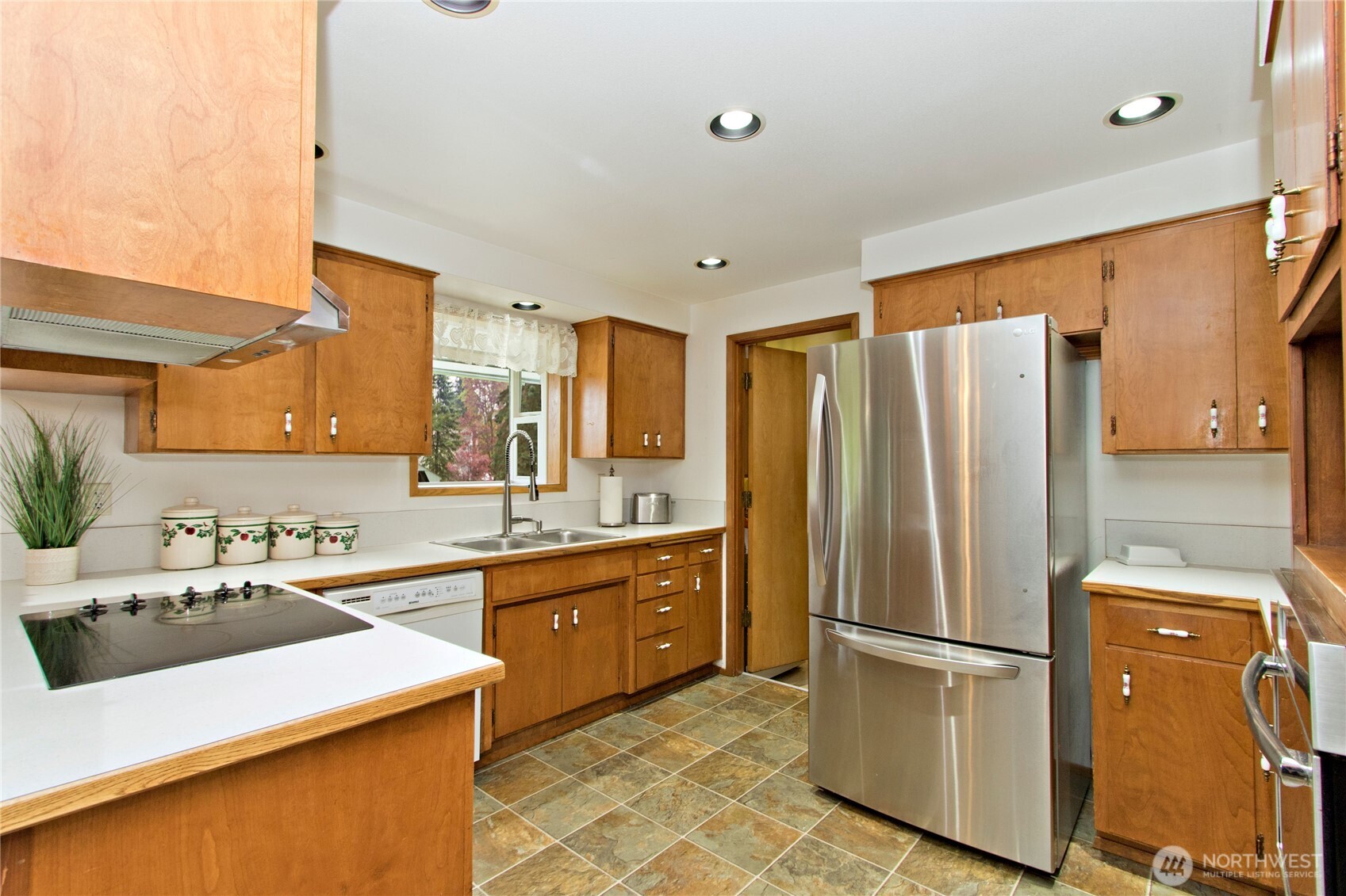 25040 180th Avenue SE Kent WA 98042