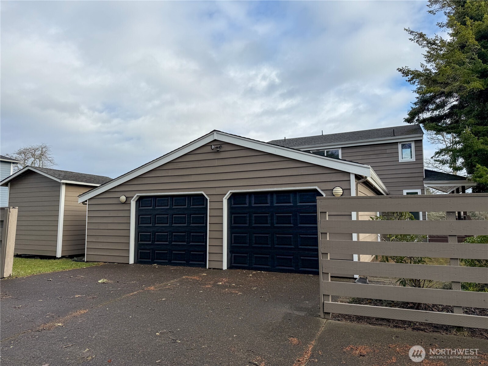 586 Mount Olympus Avenue SE Ocean Shores WA 98569