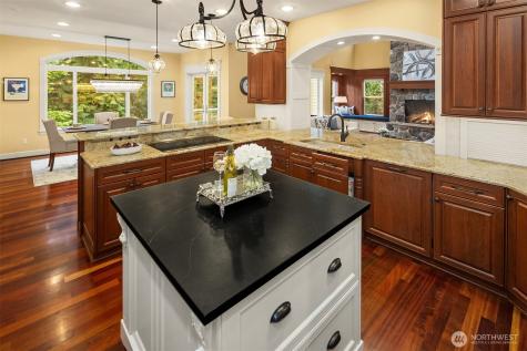 22017 SE 4th Street Sammamish WA 98074