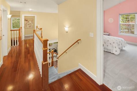 22017 SE 4th Street Sammamish WA 98074
