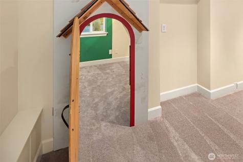 22017 SE 4th Street Sammamish WA 98074