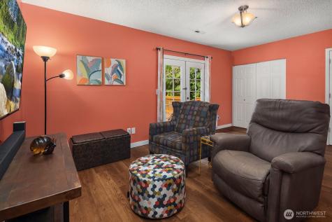 17649 152nd Place SE Renton WA 98058