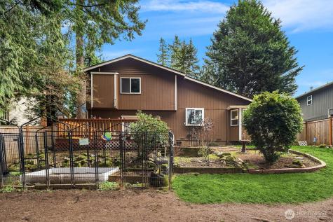 17649 152nd Place SE Renton WA 98058