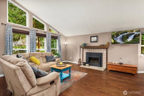 17649 152nd Place SE Renton WA 98058