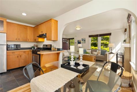547 NE 91st Street Seattle WA 98115