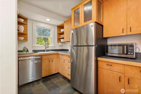 547 NE 91st Street Seattle WA 98115