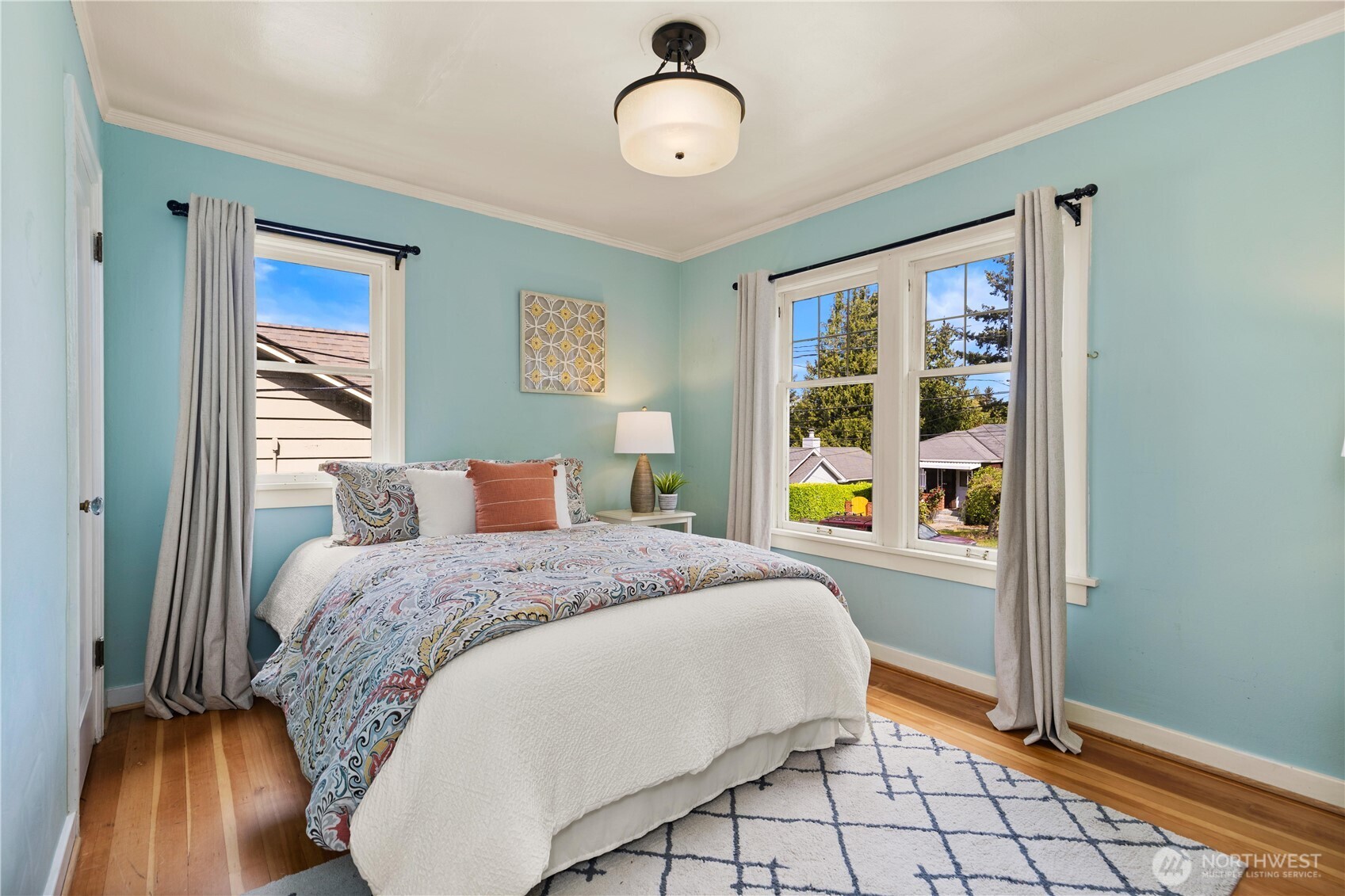 547 NE 91st Street Seattle WA 98115