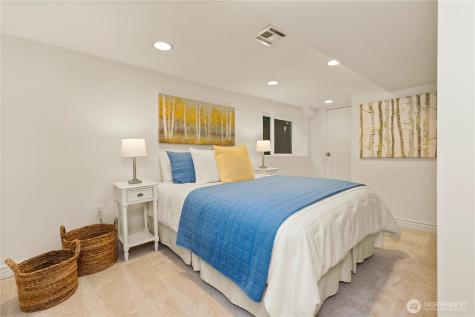 547 NE 91st Street Seattle WA 98115