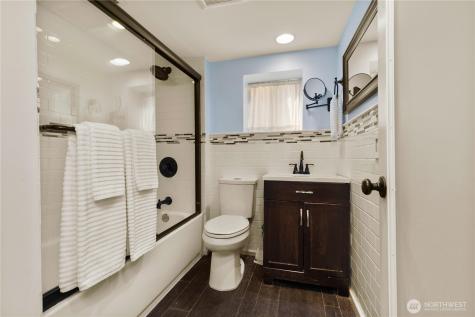 547 NE 91st Street Seattle WA 98115