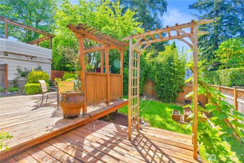 547 NE 91st Street Seattle WA 98115