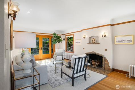 3608 43rd Avenue NE Seattle WA 98105