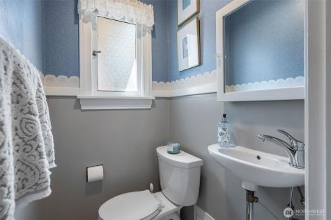 3608 43rd Avenue NE Seattle WA 98105