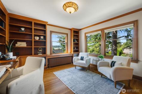3608 43rd Avenue NE Seattle WA 98105